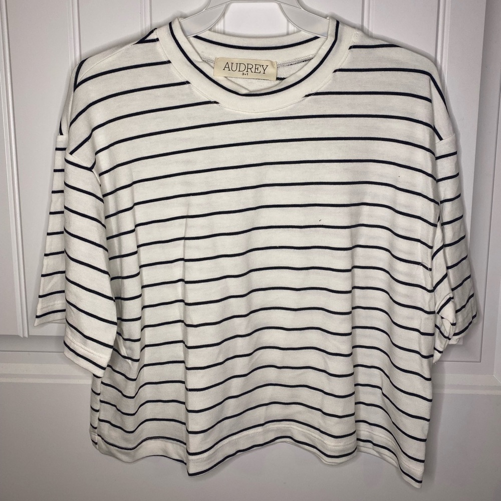 Black and white striped lounge set - Picture 8 of 10